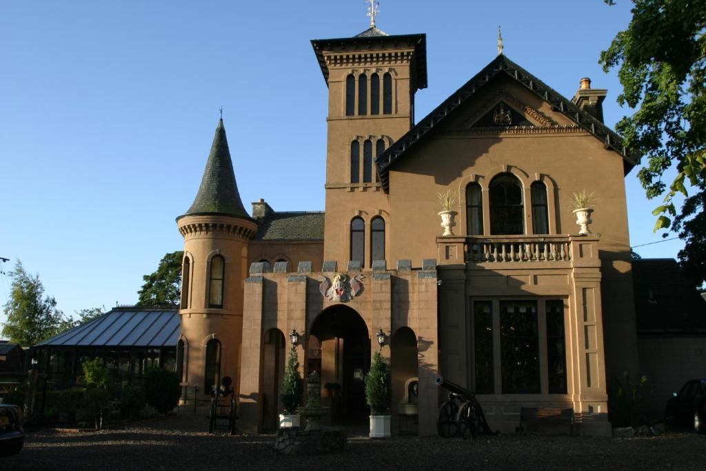 The Retreat Castle Bed & Breakfast Bonnyrigg ภายนอก รูปภาพ