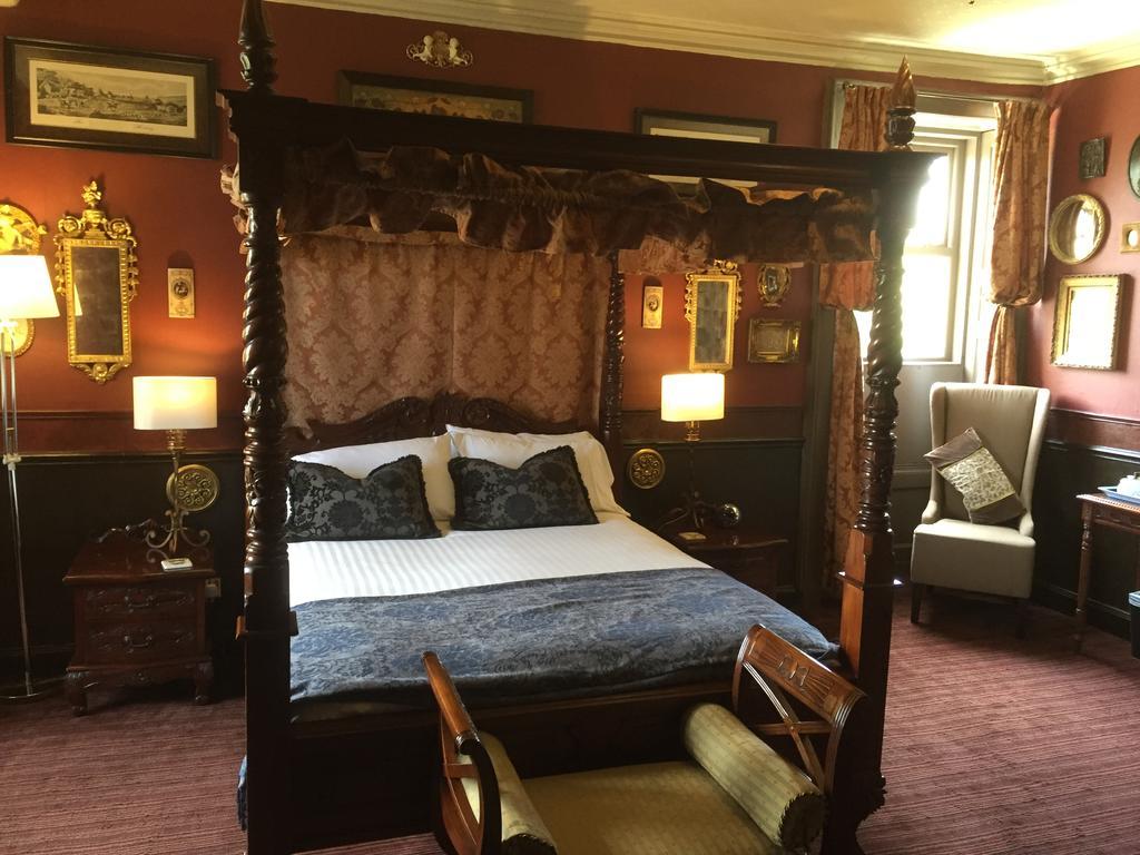 The Retreat Castle Bed & Breakfast Bonnyrigg ภายนอก รูปภาพ