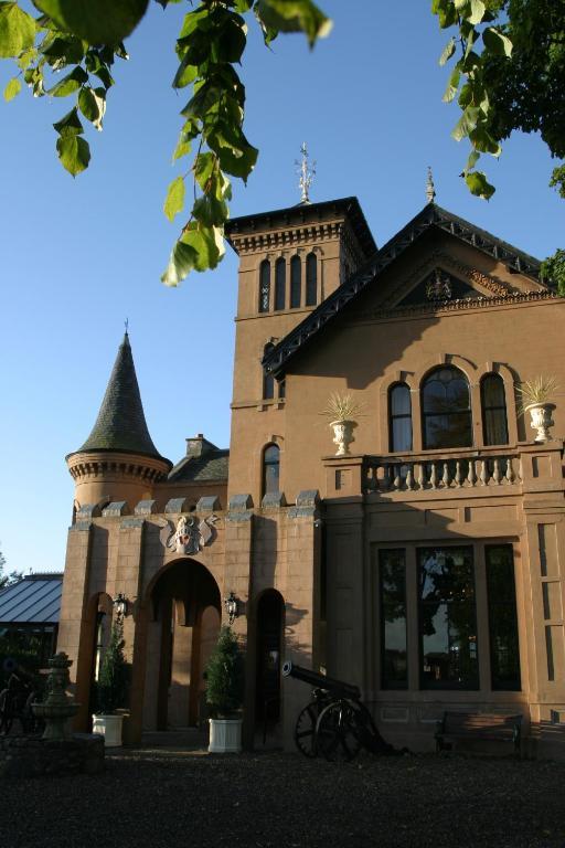The Retreat Castle Bed & Breakfast Bonnyrigg ภายนอก รูปภาพ