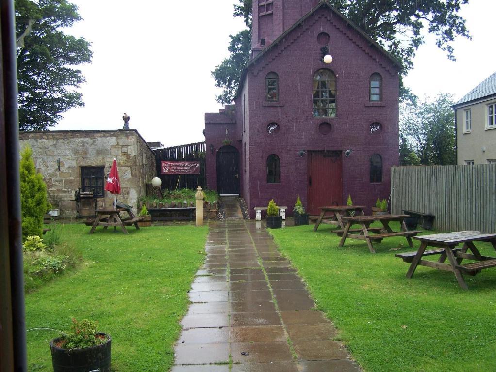 The Retreat Castle Bed & Breakfast Bonnyrigg ภายนอก รูปภาพ