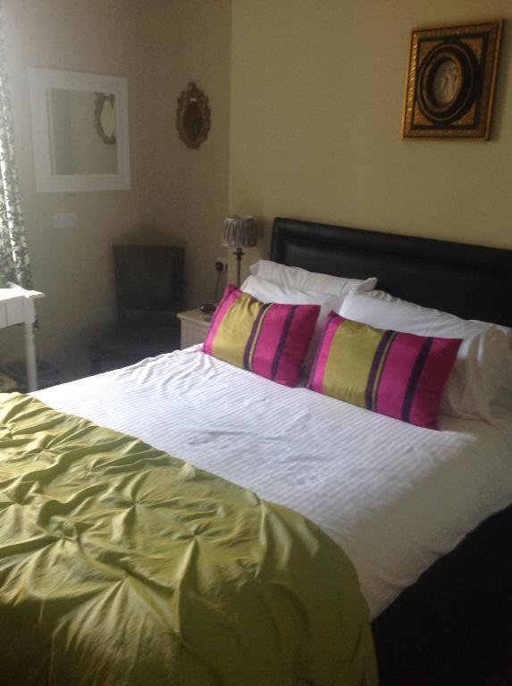 The Retreat Castle Bed & Breakfast Bonnyrigg ภายนอก รูปภาพ